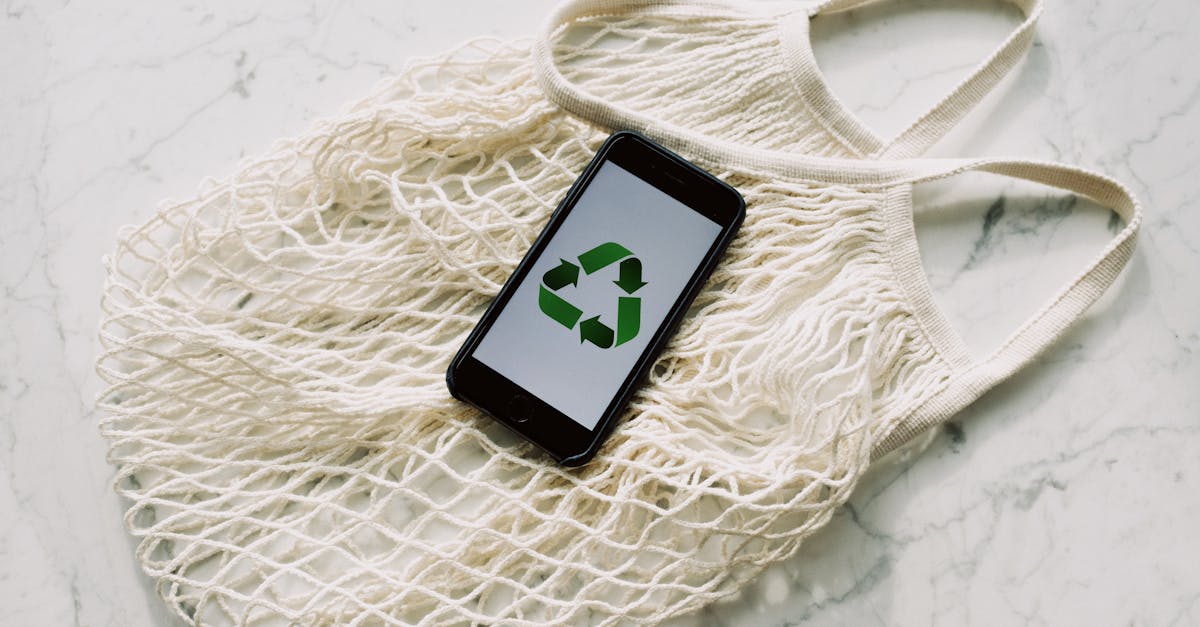 découvrez le concept de l'économie circulaire, une approche innovante qui vise à réduire le gaspillage, à optimiser l'utilisation des ressources et à promouvoir un développement durable grâce au recyclage et à la réutilisation des produits.