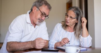 découvrez tout ce qu'il faut savoir sur les plans d'épargne retraite : conseils pour optimiser vos investissements, choix des options, et stratégies pour assurer un avenir financier serein.
