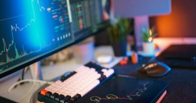 découvrez les erreurs courantes à éviter en trading pour maximiser vos gains et réduire les risques. apprenez à reconnaître et corriger vos fautes pour devenir un trader plus efficace.