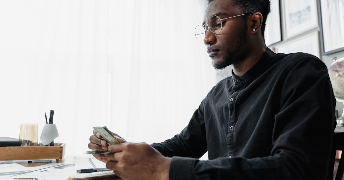 découvrez comment établir un plan financier à long terme efficace pour sécuriser votre avenir financier. apprenez les meilleures stratégies d'épargne, d'investissement et de gestion des risques afin d'atteindre vos objectifs financiers.