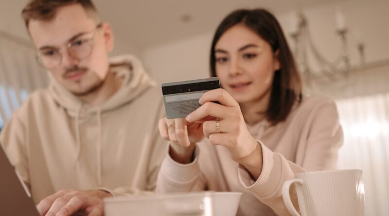découvrez l'univers de la finance comportementale, une discipline qui explore comment les émotions et les biais psychologiques influencent les décisions économiques. apprenez à mieux comprendre les comportements des investisseurs et comment ceux-ci affectent le marché financier.