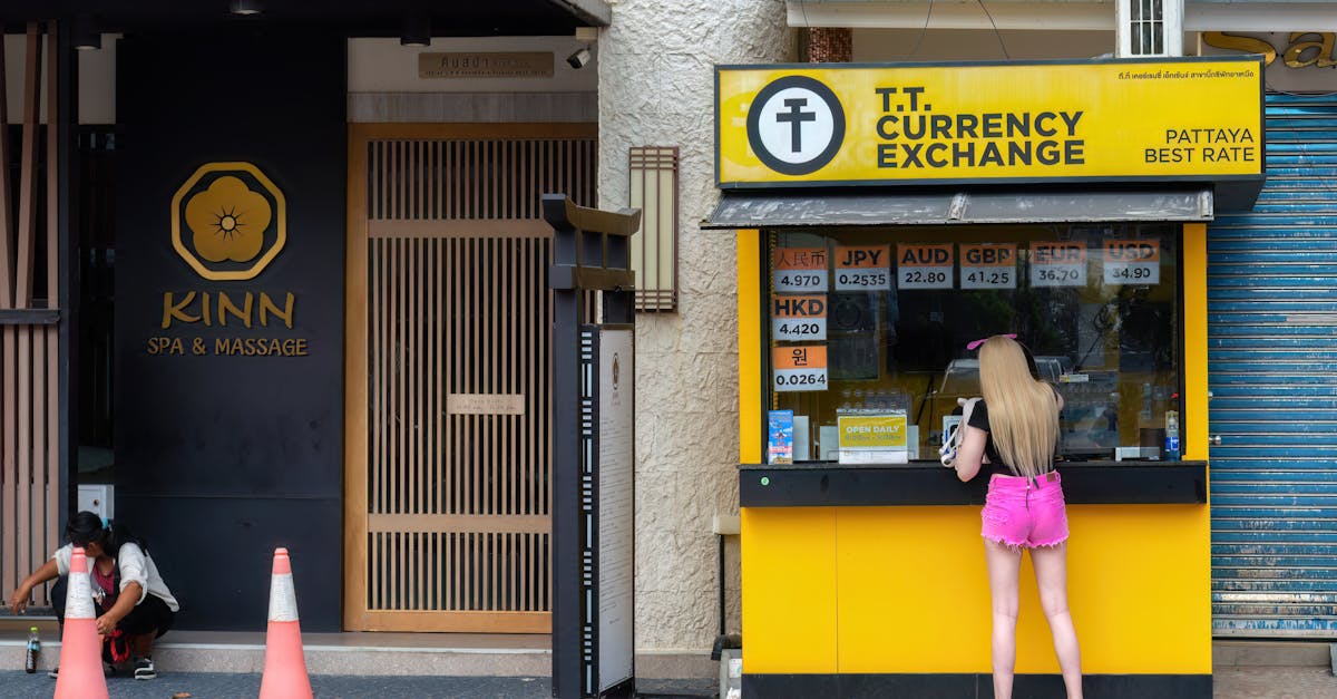 découvrez les taux de change actuels et comment ils impactent vos transactions internationales. suivez les fluctuations des monnaies et optimisez vos échanges financiers en temps réel.